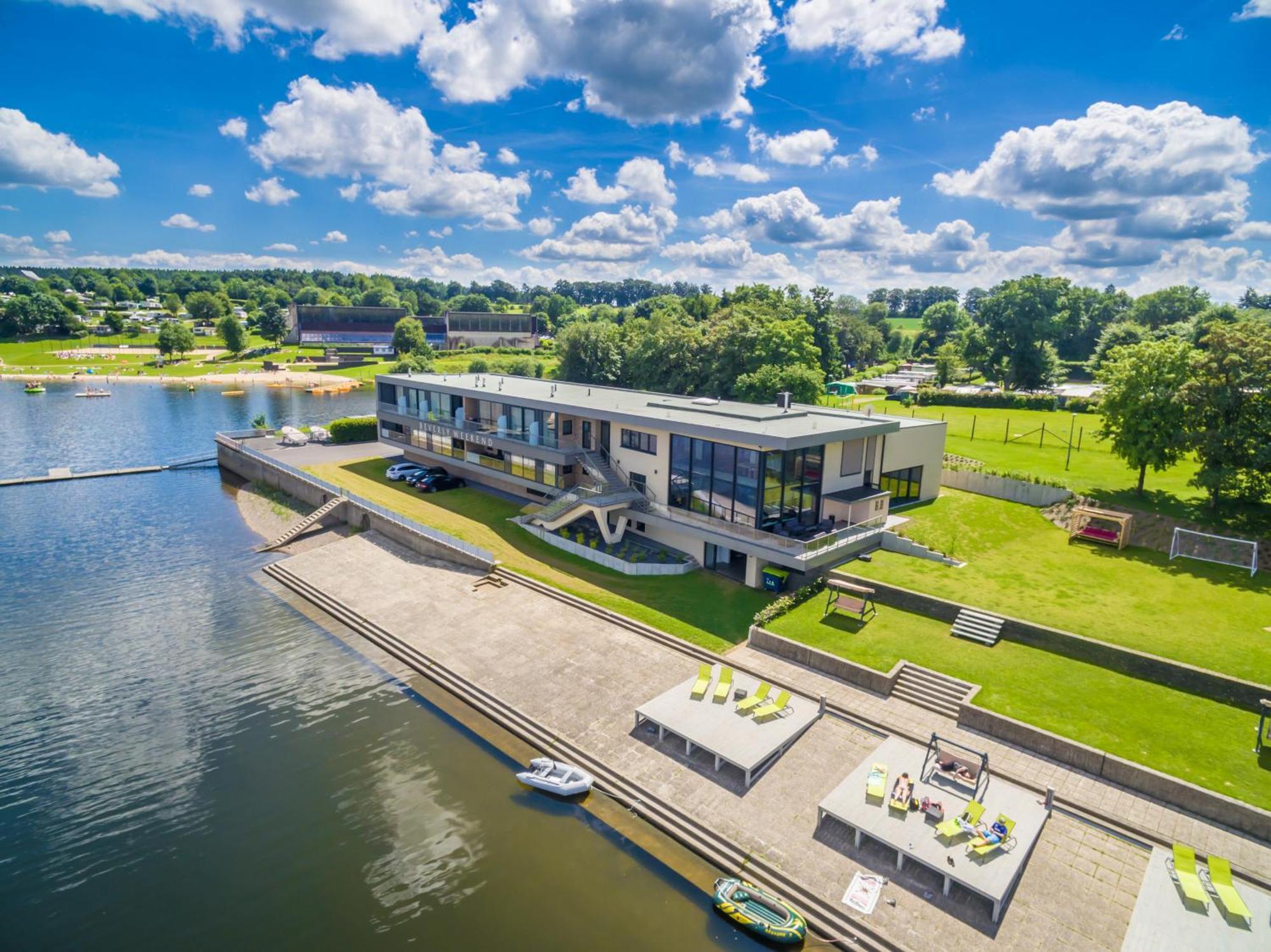 Beverly Weekend Butgenbach Bagian luar foto